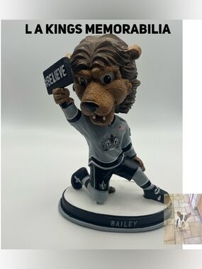 L A Kings Bailey The Mascot Bobble Head